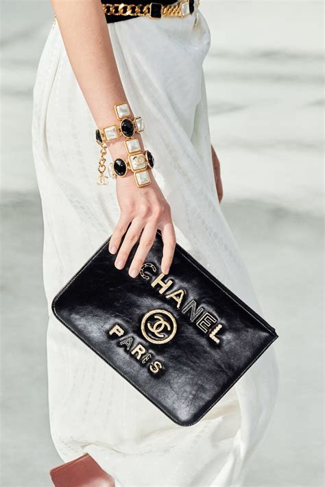 chanel comprar bolsa|cheapest chanel bag 2020.